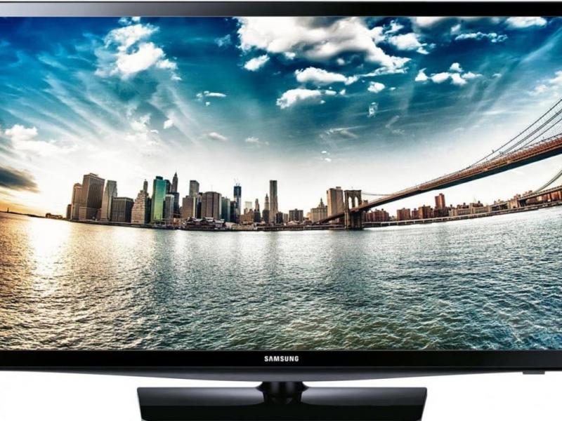 Сучасний телевізор Samsung UE24H4070 